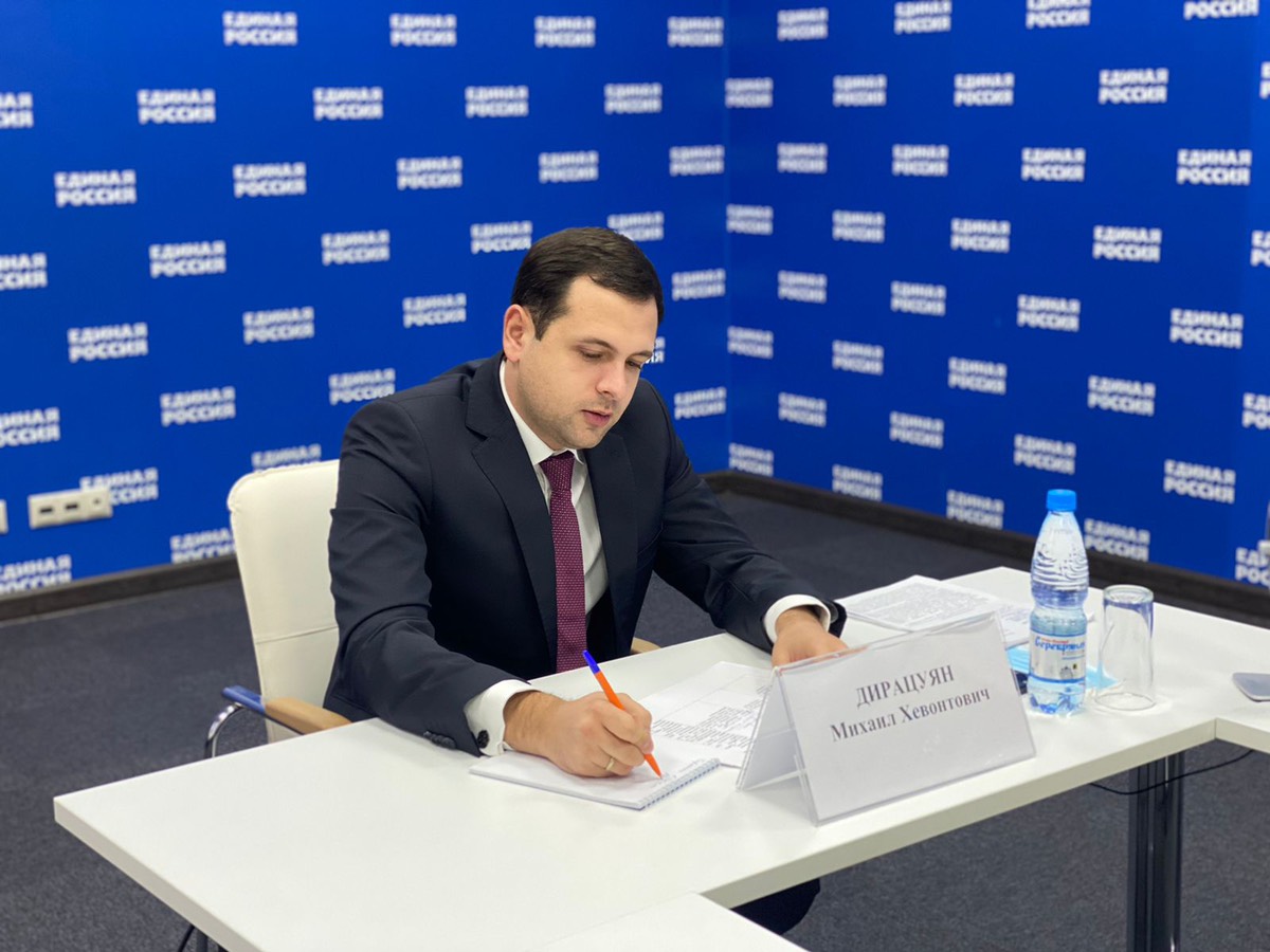 Депутат гордумы Михаил Дирацуян провёл приём граждан