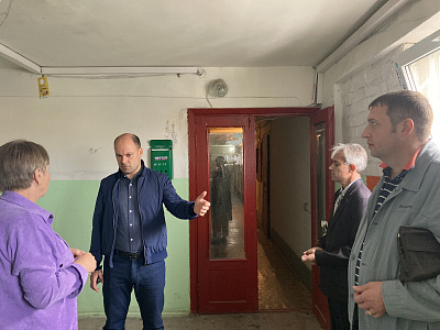 Депутат Виктор Чигвинцев провел встречу с жителями Первомайского района 
