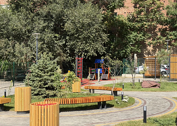 В Ростове открыли новый сквер  «Кленовый дворик» 