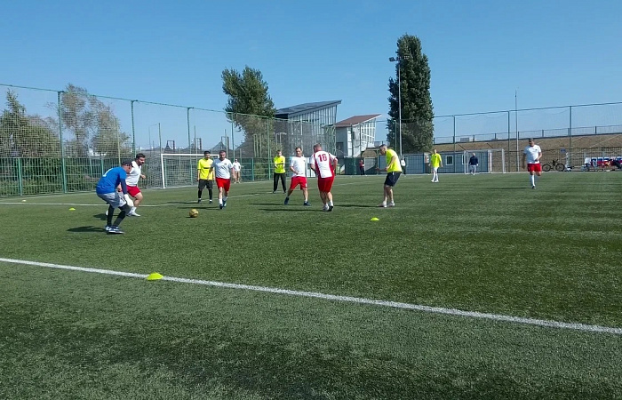 Команды национальных диаспор сыграли в футбол