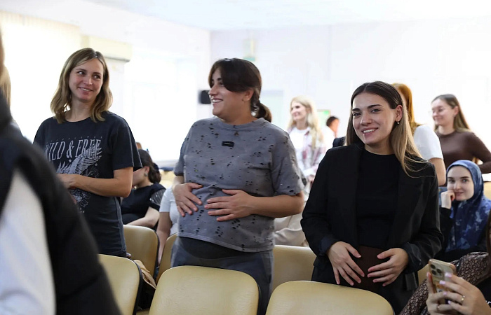 В городе провели мероприятие, посвященное Дню беременных