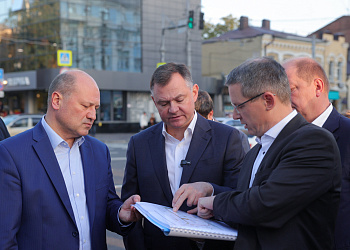 Началось комплексное обновление центра донской столицы