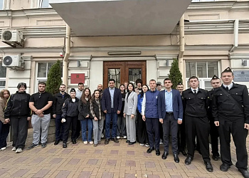 В городе прошла акция «Очистим наши улицы»