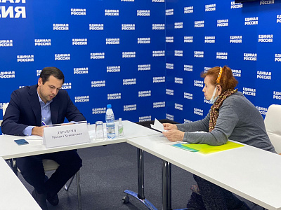 Депутат Михаил Дирацуян провёл приём граждан