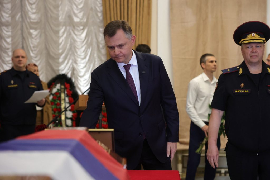 церемонияпрощания.jpg церемонияпрощания.jpg